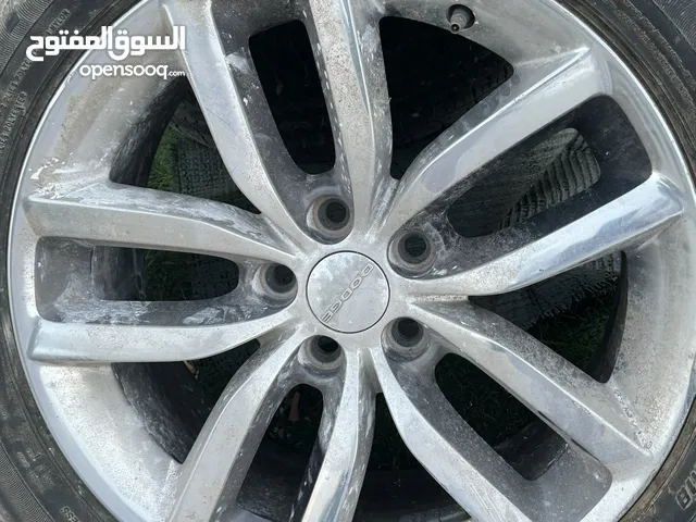 Other 18 Tyre & Wheel Cover in Muscat