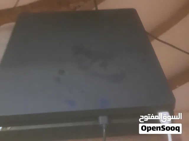 بلي ستيشن فور سلم نضيف ماطاب تصليح لزكه ضمان موجوده جوزتكات 2وقرصين شوف الوصف