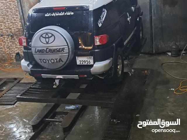 Used Toyota FJ in Aden