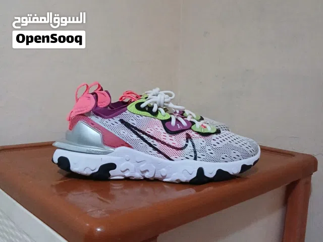 Nike original React vision  point 42