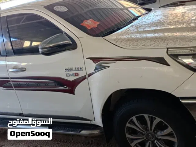 2018 Toyota Hilux GLX