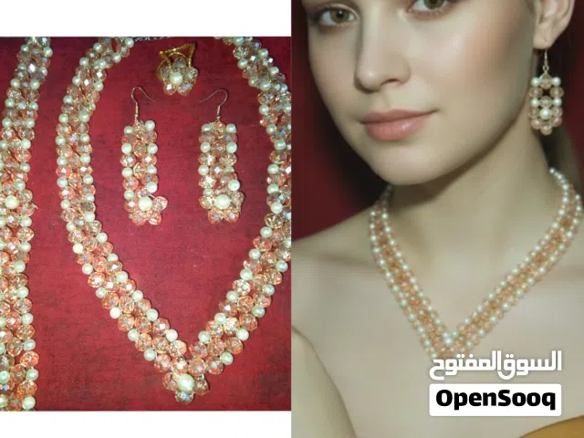 اكسسوارات مصنوعه يدويا