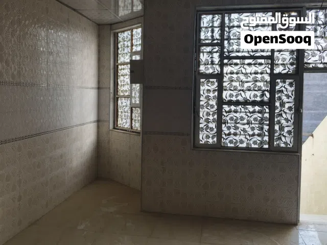 100 m2 1 Bedroom Apartments for Rent in Basra Hai Baghdad