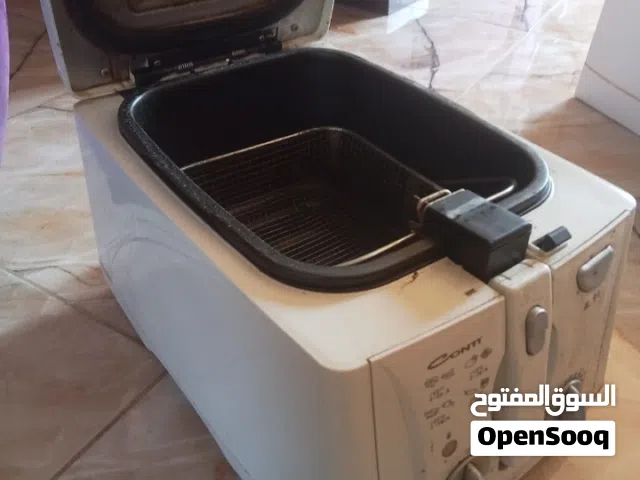 قلايه و عصارة و( ماكنة قهوه جديده لم تستخدم ) والقلايه بحاله ممتازه للبيع في إربد