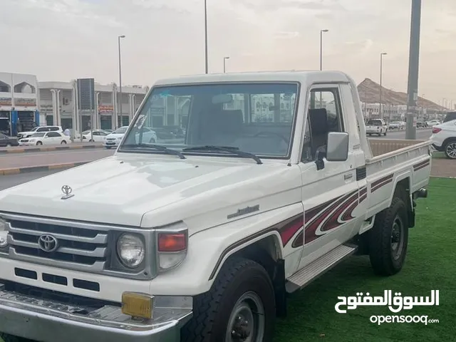 Used Toyota Land Cruiser in Sharjah