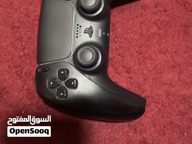 أيد بلاستيشن فايف للبيع لون اسود