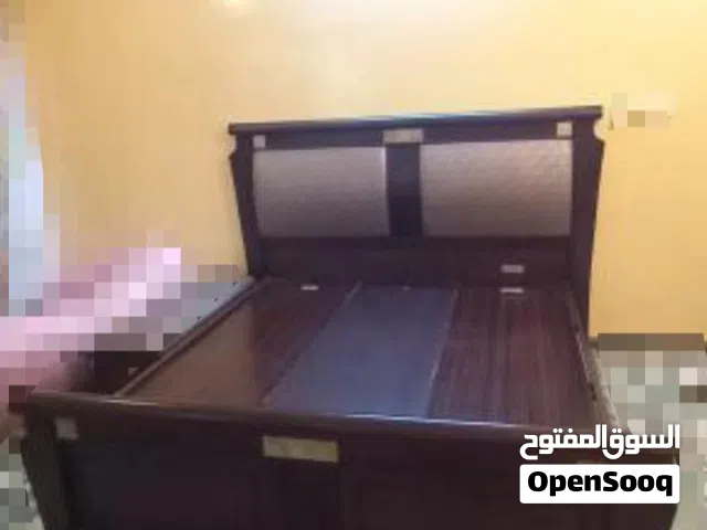 للبيع سرير و دولاب