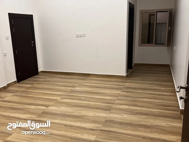 350 m2 5 Bedrooms Apartments for Rent in Hawally Shaab