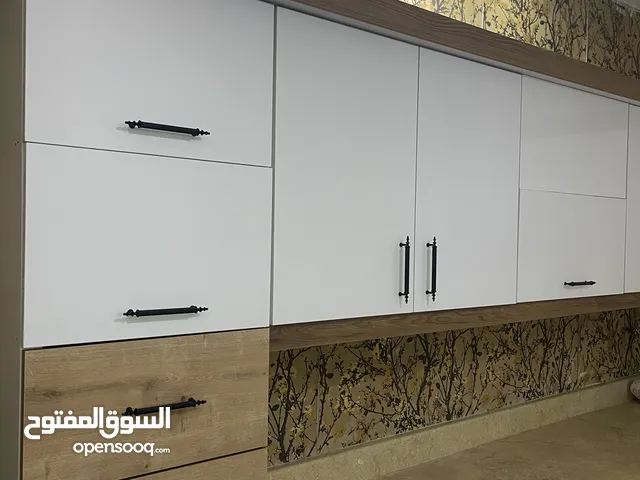 دولاب مطبخ شبه جديد حرف ال