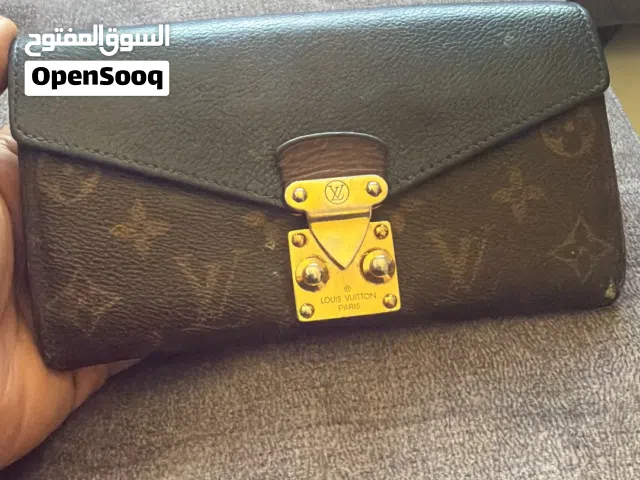 لويس فيتون محفظه