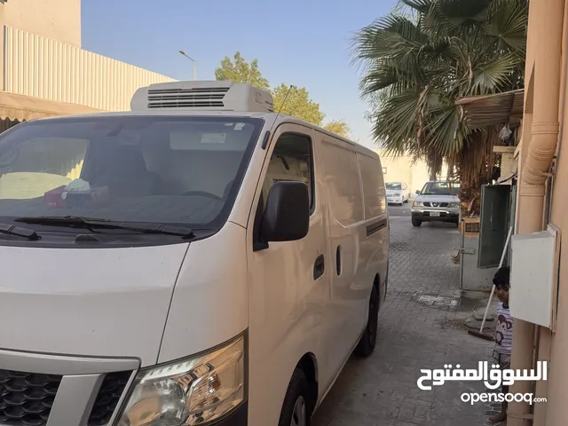 NISSAN URVAN 2017 CHILLER VAN