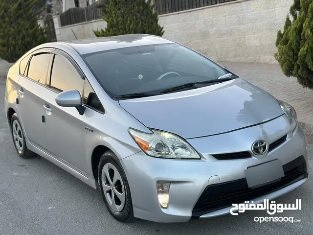 Used Toyota Prius in Amman