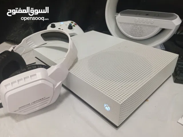 Xbox One S Xbox for sale in Al Sharqiya