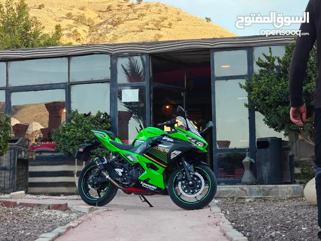كوازاكي نينجا 400