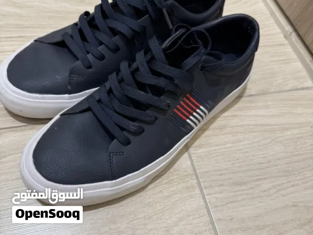 TOMMY HILFIGER Leather Sneakers