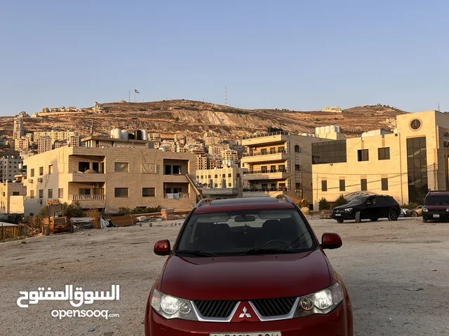 ميتسوبيشي اوت لاندر