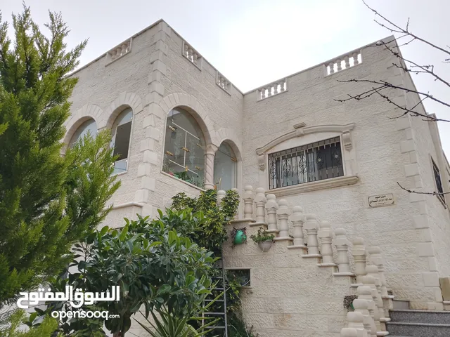 182 m2 3 Bedrooms Villa for Sale in Ajloun A'anjara