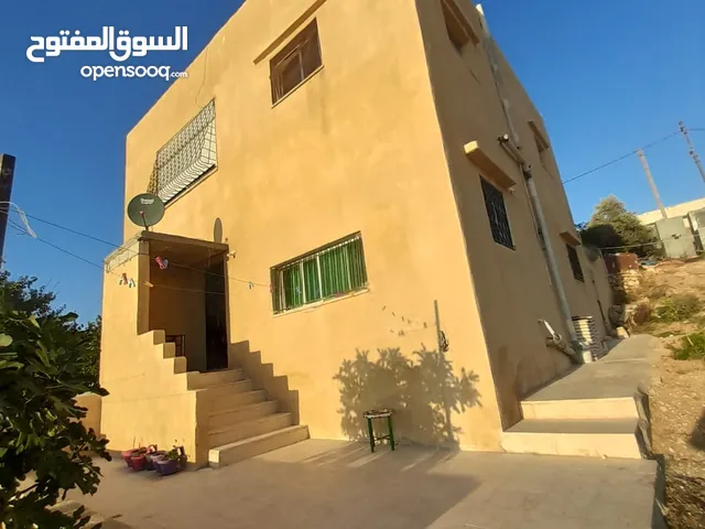 220m2 More than 6 bedrooms Townhouse for Sale in Amman Naour