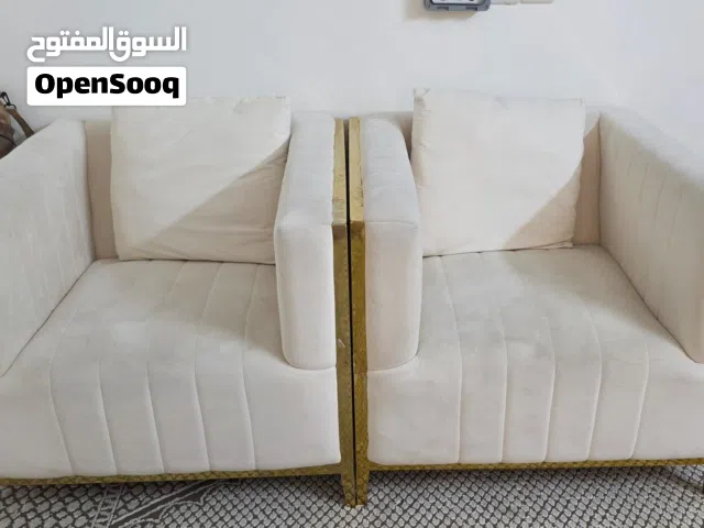 كنب اثنين للبيع شبه جديد