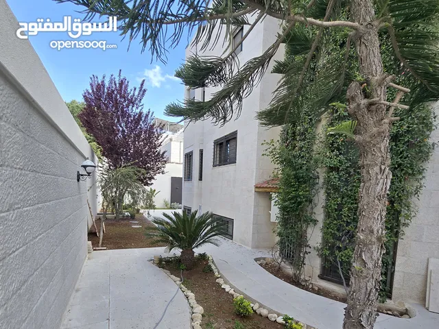 650 m2 5 Bedrooms Villa for Rent in Amman Abdoun