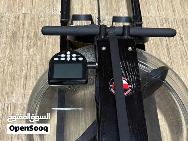 Water rowing machine