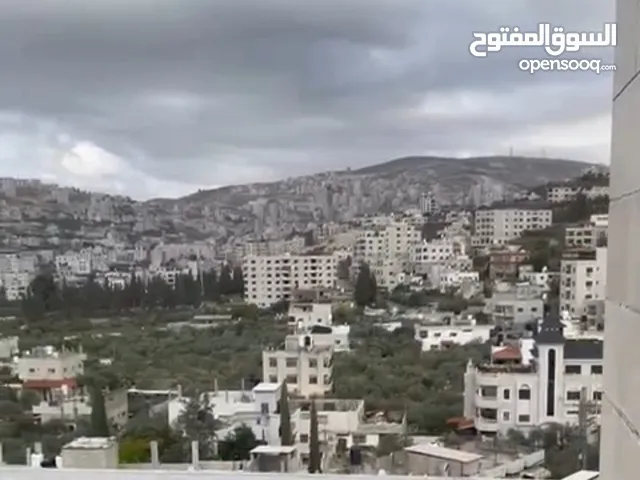 روف مساحته 235 متر اطلالة على ثلاث اتجاهات كاشف