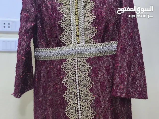 للبيع فساتين اعراس