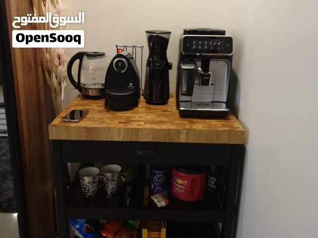 Coffee bar/kitchen island/ طاولة قهوة