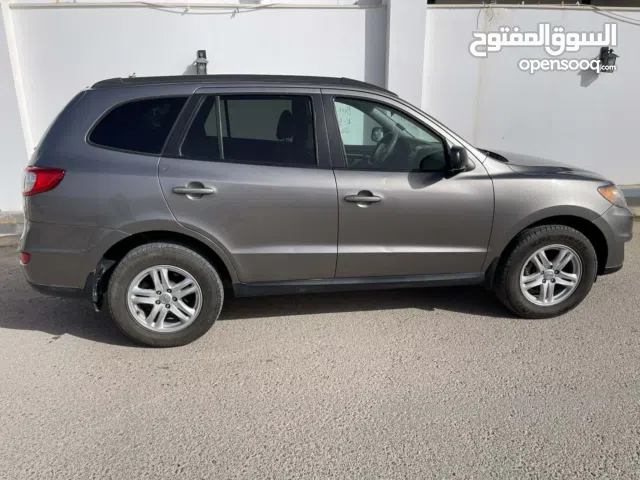 Used Hyundai Santa Fe in Tripoli