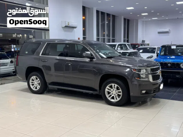 Chevrolet Tahoe 2017 (Grey)