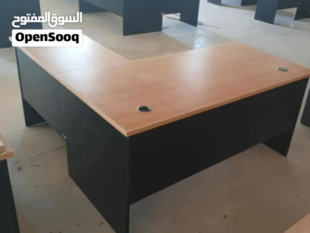 للبيع مكاتب نظيفه بحالة ممتازه ....................................................................