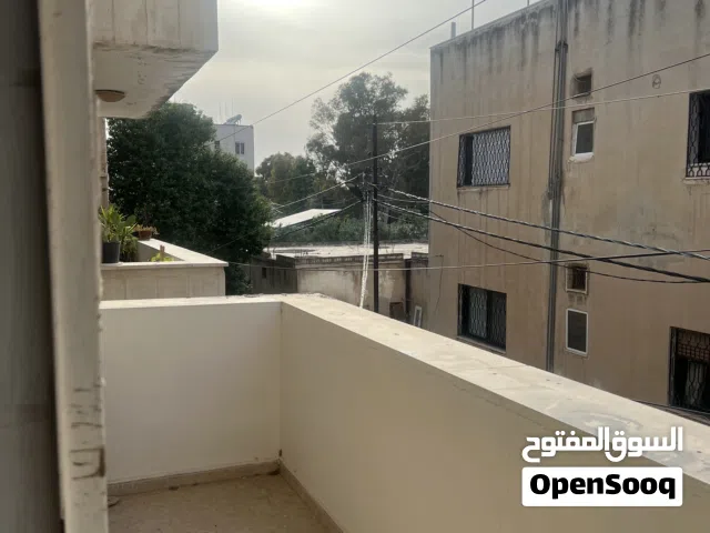 شقة للايجار قرب شارع الجامعة