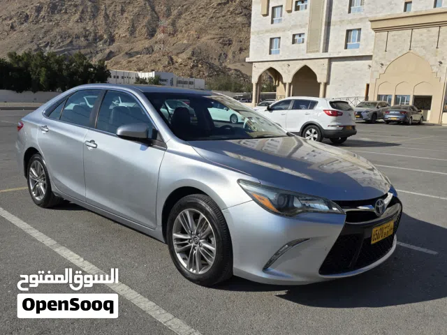 2017 Toyota Camry 2.4 with American Specs in Silver Color and Excellent Condition
