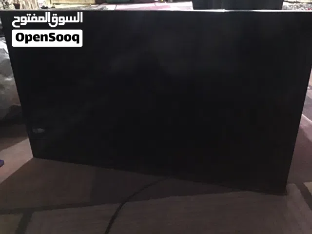 شاشة عطلانه  بيها خطوط  للبيع