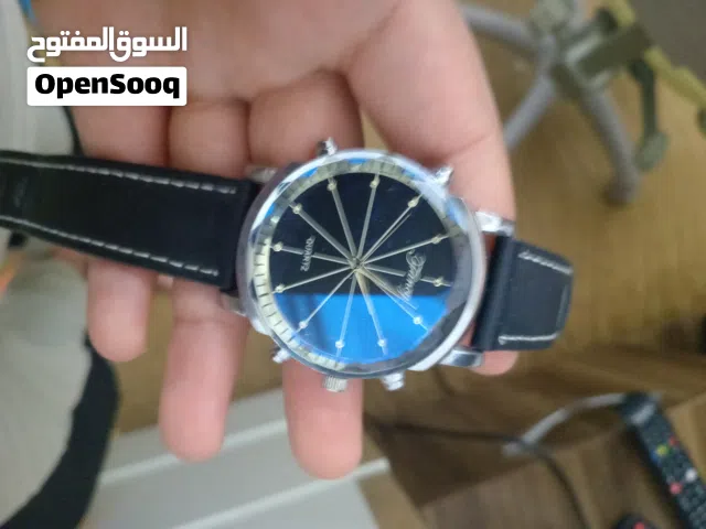 سلام عليكم ساعه للبيع بي حاله ممتاز لون اسود من داخل ازرق سعر30