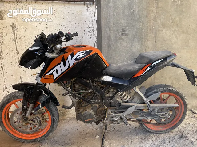 Ktm duke200  اقرا الوصف