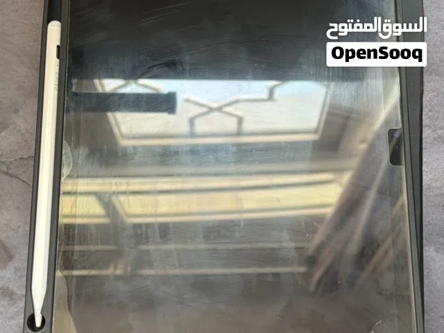 Apple iPad 128 GB in Muscat