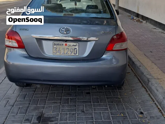 2009 تويوتا يارس Basic