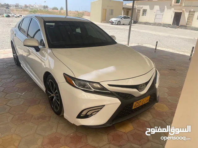 كامري تويوتا 2018 للبيع
