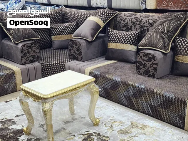 هدوء وجمال تفاصيل المجلس