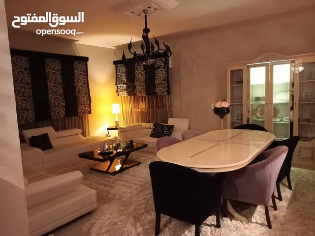 200 m2 4 Bedrooms Apartments for Rent in Tripoli Al-Nofliyen