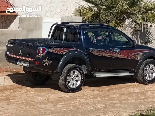 متسوبيشي L200 موديل 2013