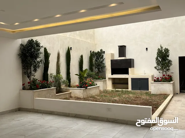 190 m2 3 Bedrooms Apartments for Sale in Amman Marj El Hamam