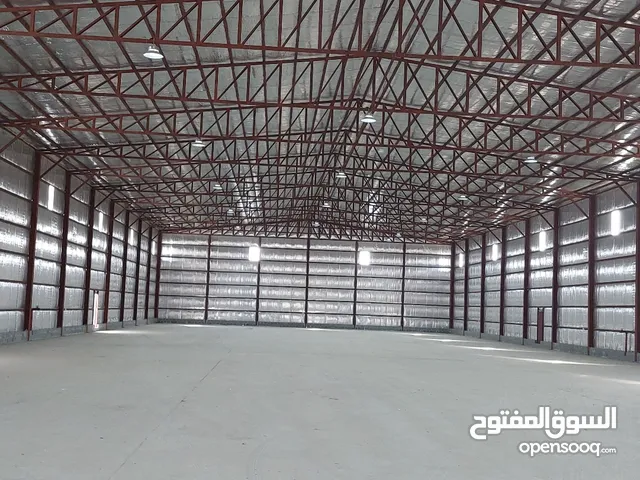 مخزن جديد ارتفاع 6م جاهز للاستخدام  for rent warehouse