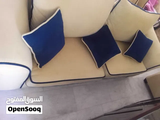 طقمين كنب نخب اول للبيع