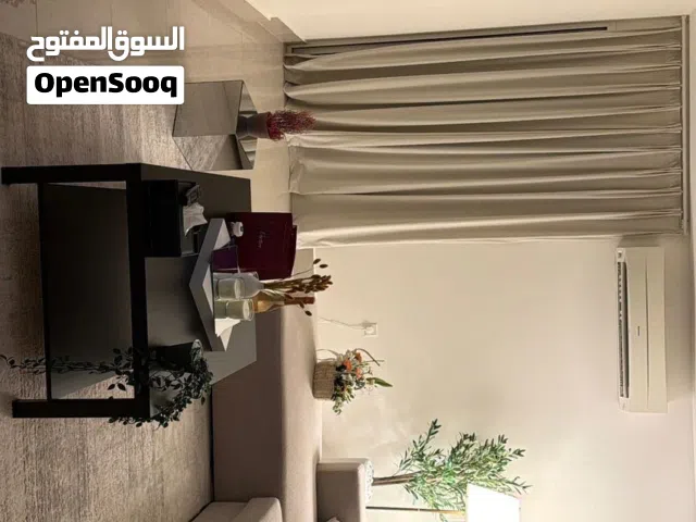 شقة في الخوض للإيجار اليومي