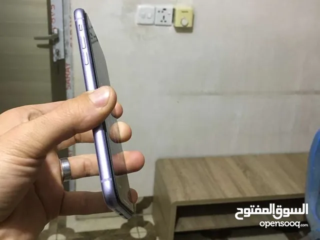 Apple iPhone 11 128 GB in Basra