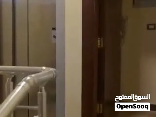 مبني خدمي من 4 طوابق وملحق في زناتة الجديدة يصلح شركات واي انشطة تجارية