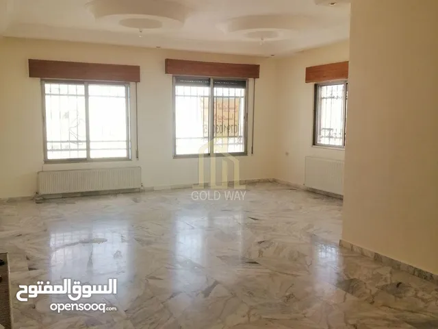 200 m2 3 Bedrooms Apartments for Sale in Amman Tla' Ali