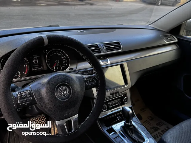 فولوكس باسات b7